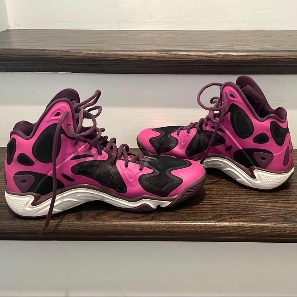Women’s Under Armour Basketball Sneakers